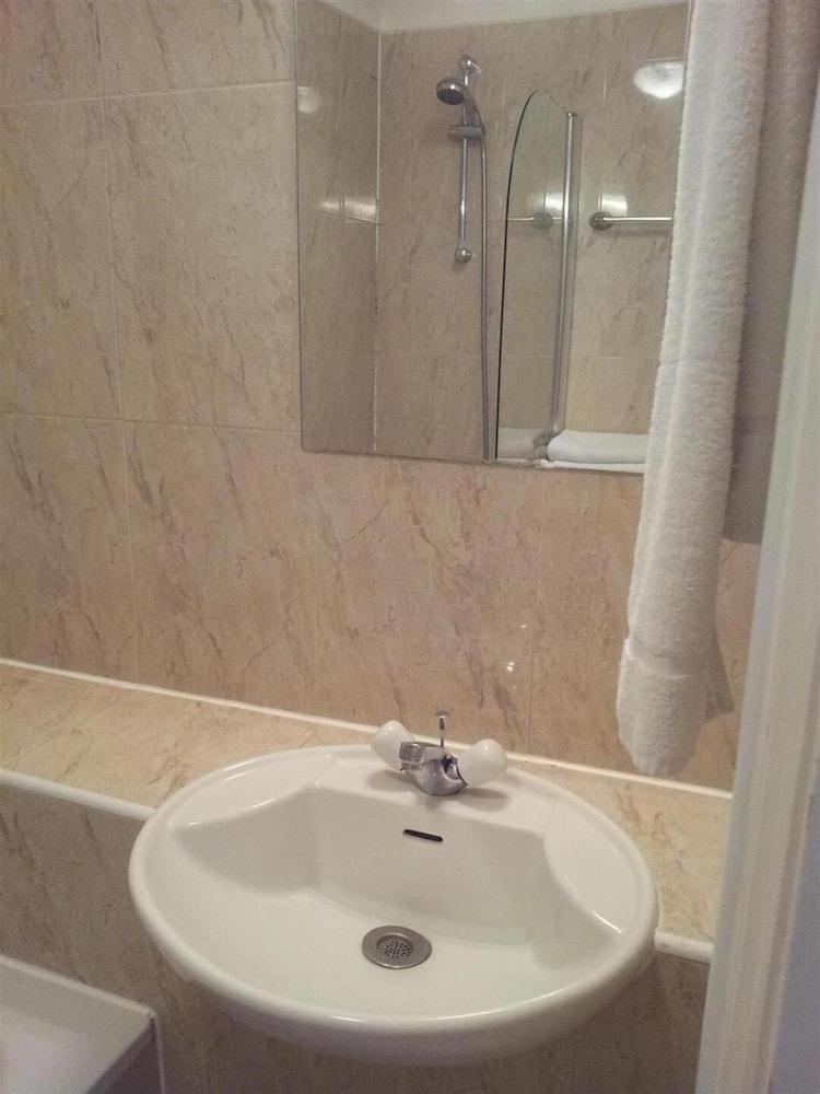 לונדון West Cromwell Hotel מראה חיצוני תמונה